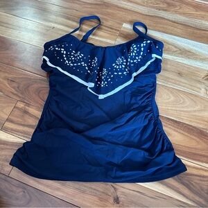 Profile by Gottex Women's Enchantment Underwire Bra Tankini Top (D Cup). 36D